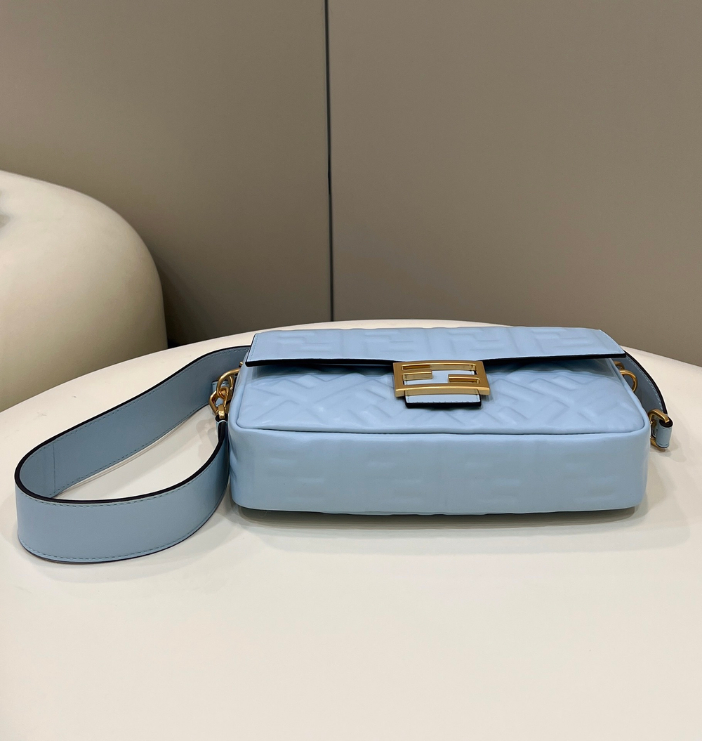 Fendi Baguette 27 cm