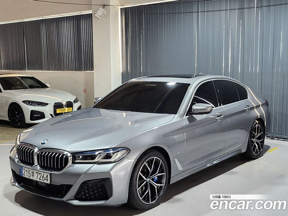 BMW 5 Series (G30) 530i M Sports (01.2023)