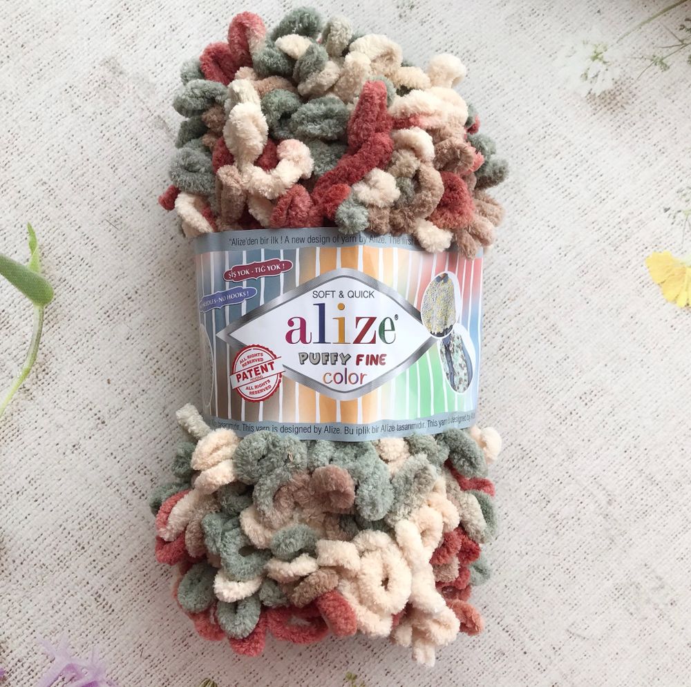 ALIZE &quot;Puffy Fine Color&quot;.