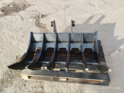 Корчеватель (грабли) CAT428/432/444