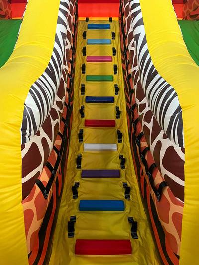 Коммерческий надувной батут «Сафари Ультра», 10*5*6 м.