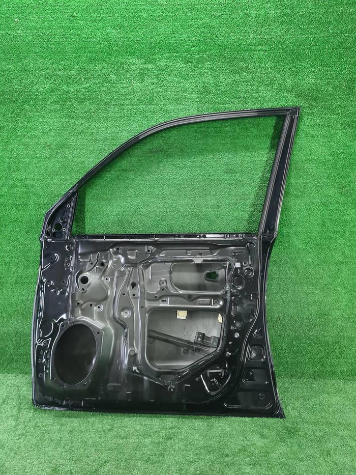 Дверь передняя правая Toyota Land Cruiser 200 (2015-2021)