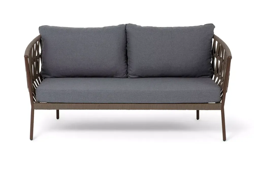 "Диего" диван 2-местный плетеный из роупа, каркас алюминий коричневый (RAL8016) муар, роуп коричневый круглый, ткань темно-серая 027