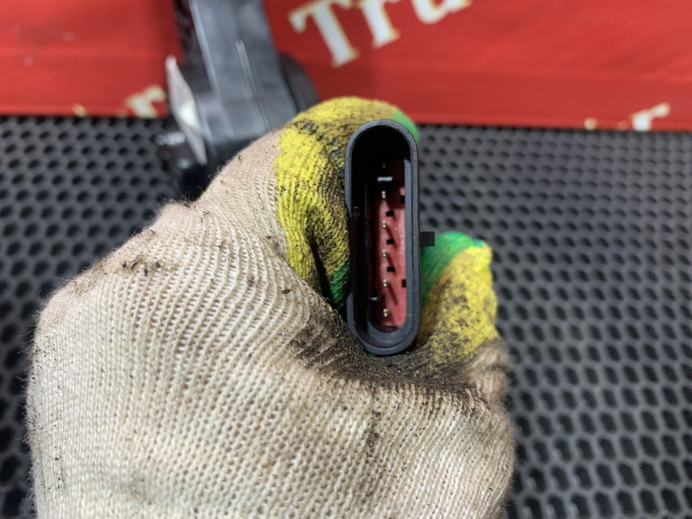 Педаль газа 2023г