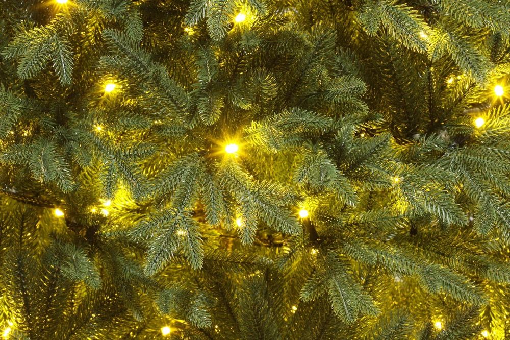 Елка с гирляндой «Эльга» (Литая хвоя) 150 см / 1,5 м