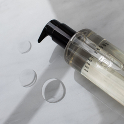 Bobbi Brown Soothing Cleansing Oil - нежное очищающее масло /   200  ml  / GTIN 716170225401