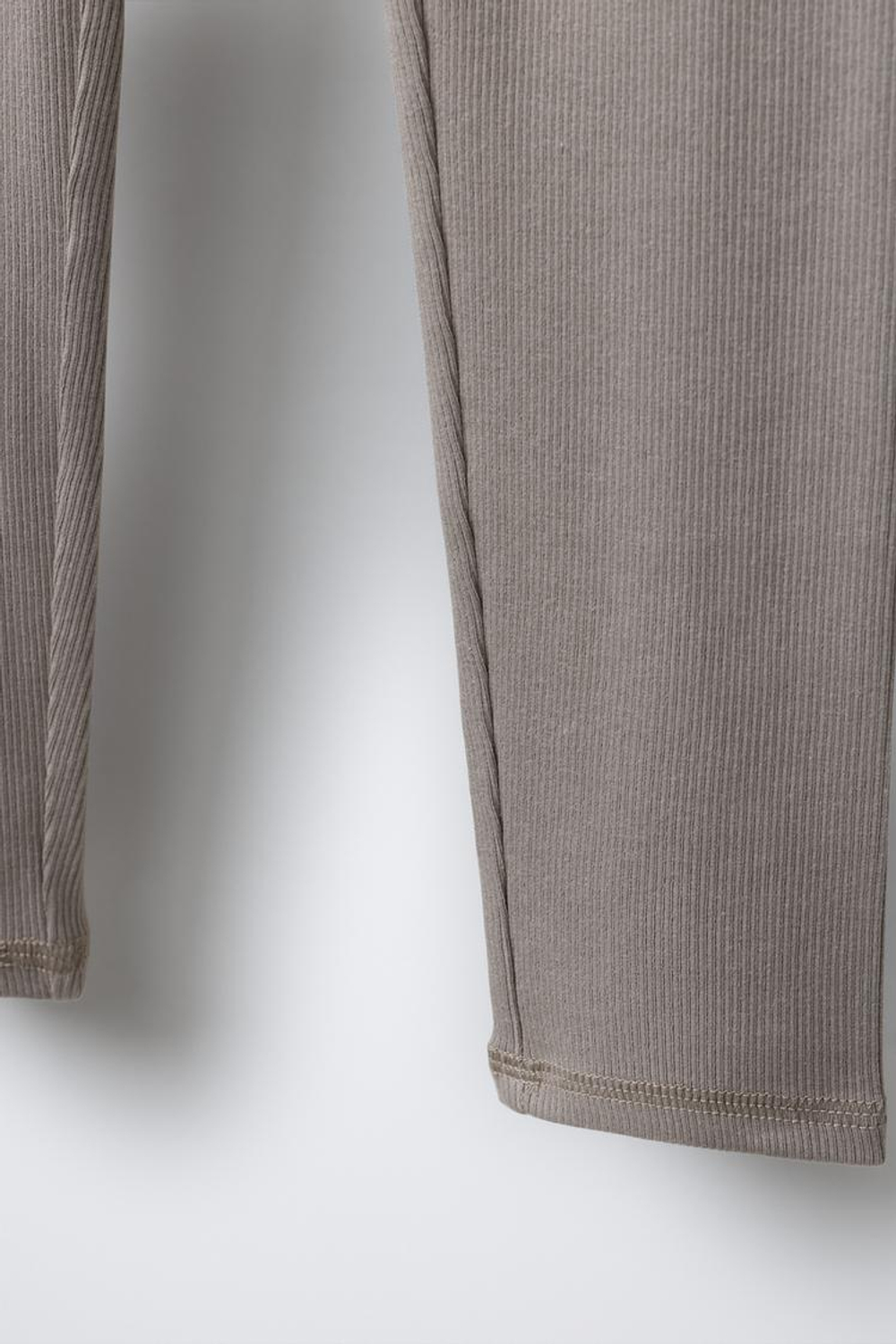 ZARA ЛЕГИНСЫ В РУБЧИК ИЗ МОДАЛА С ЭТИКЕТКОЙ, СЕРО-КОРИЧНЕВЫЙ