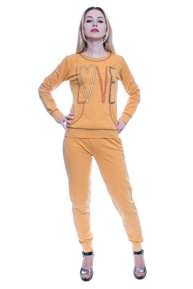 Костюм женский