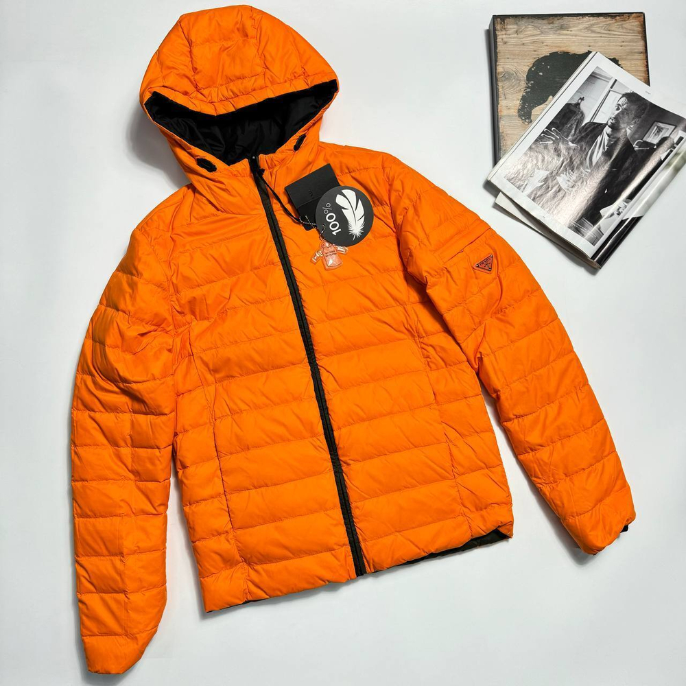Двухсторонний пуховик Prada