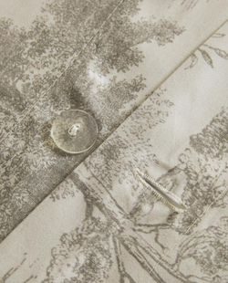 ZARA HOME ПОДОДЕЯЛЬНИК ИЗ САТИНА С ПРИНТОМ ТУАЛЬ-ДЕ-ЖУИ, СЕРЫЙ