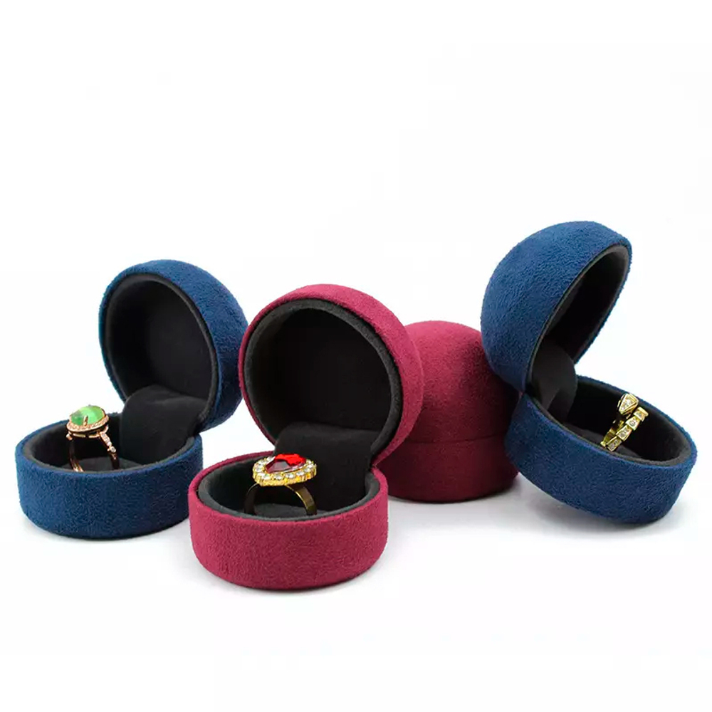 Ювелирная коробочка «Гектор» с мягкой обтяжкой