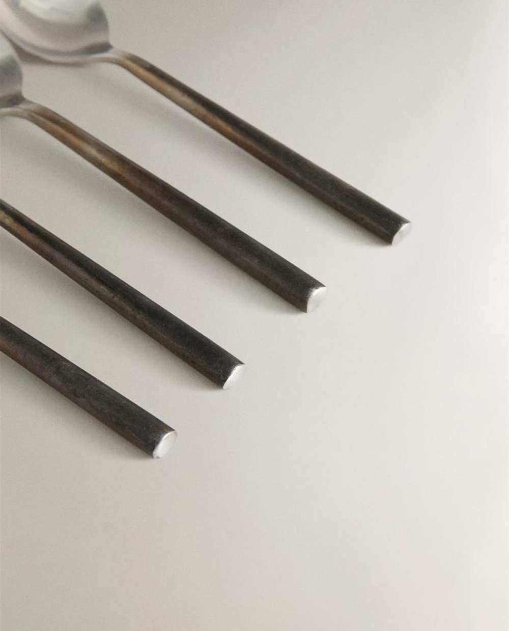 ZARA HOME НАБОР СТАЛЬНЫХ ДЕСЕРТНЫХ ЛОЖЕК (НАБОР ИЗ 4 ПРЕДМЕТОВ), ЧЕРНЫЙ