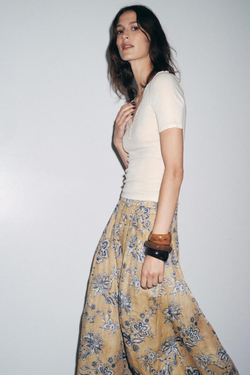 ZARA ФУТБОЛКА В РУБЧИК С КРУЖЕВОМ, ЖЕЛТОВАТО-БЕЛЫЙ