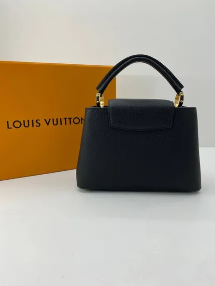 Сумка женская Louis Vuitton Capucines BB черный