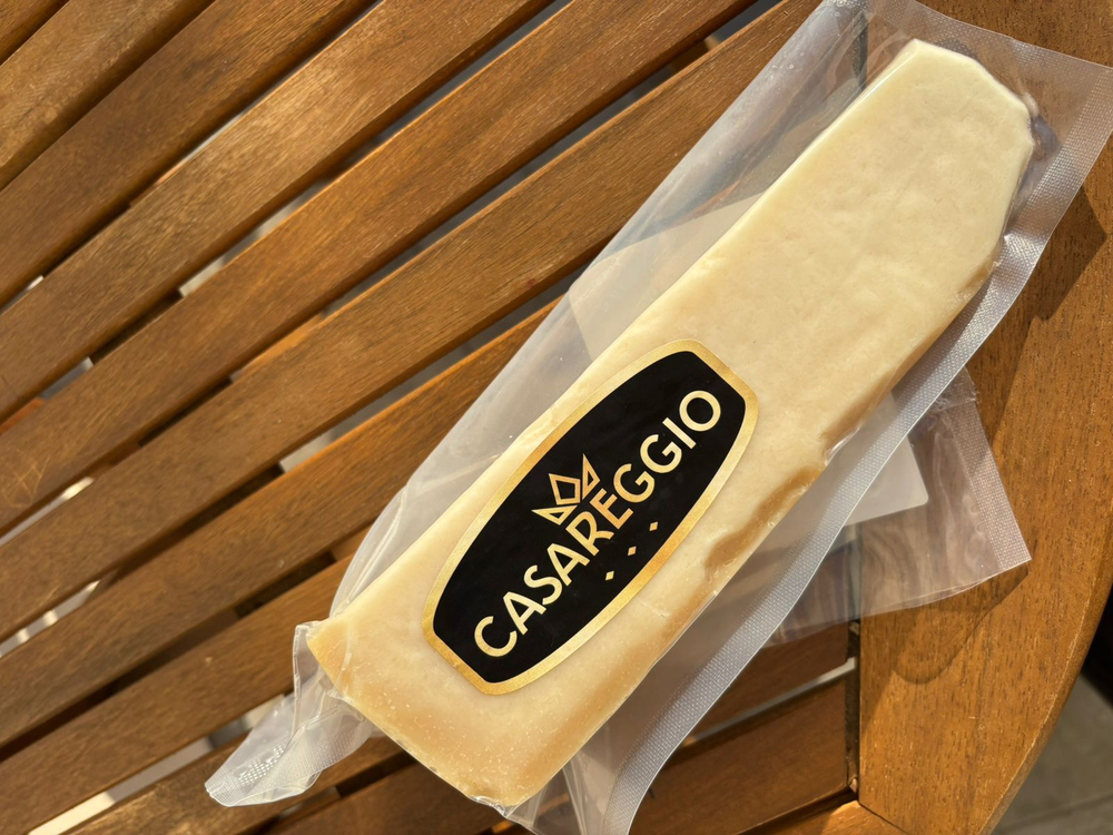 Пармезан Casareggio весовой 12 месяцев выдержки (цена за 100 г)
