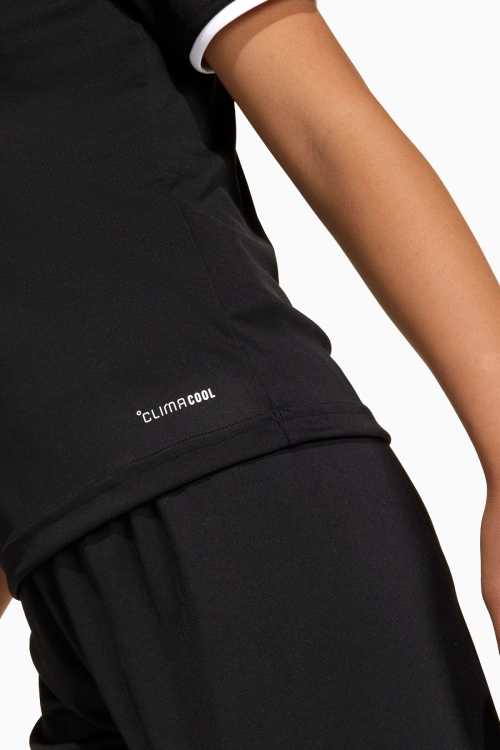 Футболка adidas Entrada 26 Junior - черный