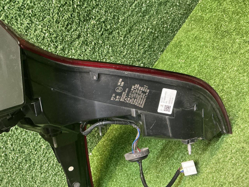 Фонарь правый внешний Hongqi H5 2 (2022-н.в.)