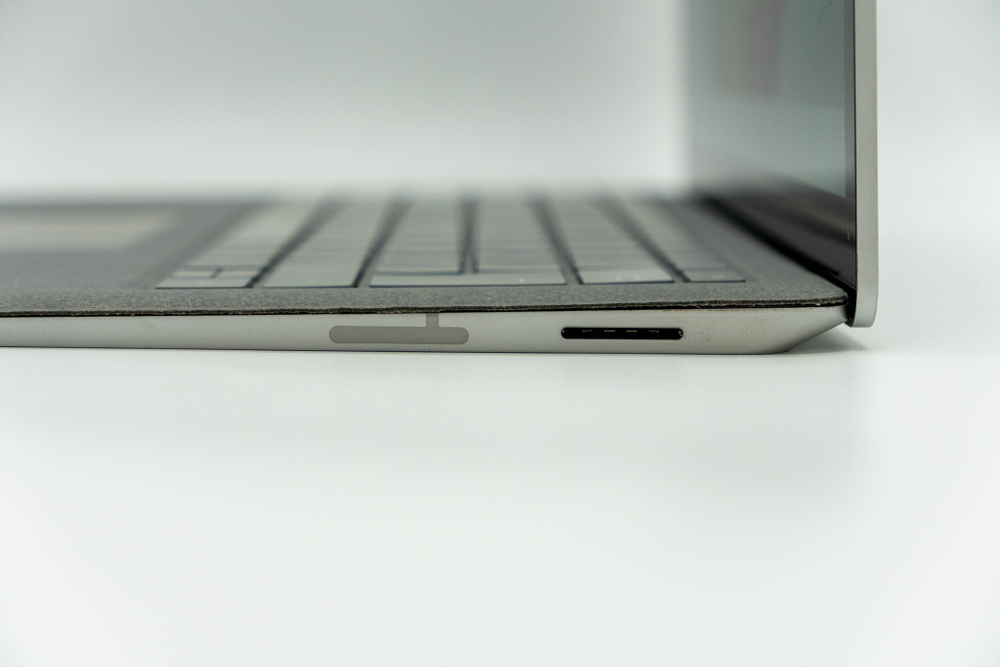 Ноутбук Microsoft Surface Laptop 2 ( i7-8650U ) Silver