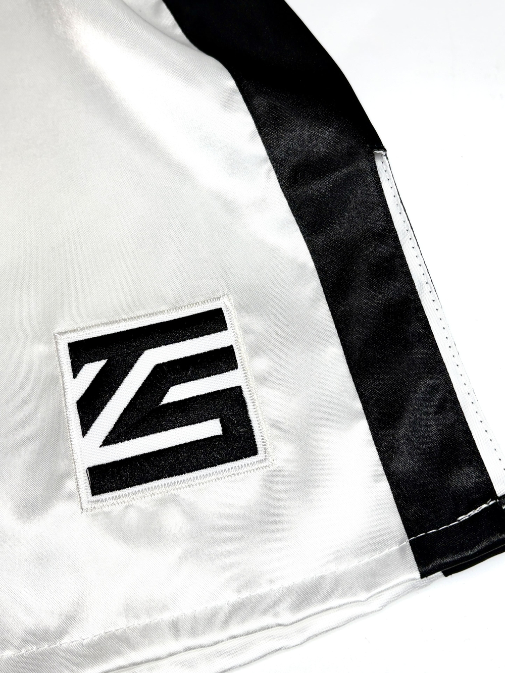 Шорты для бокса Tomorrow Star белые