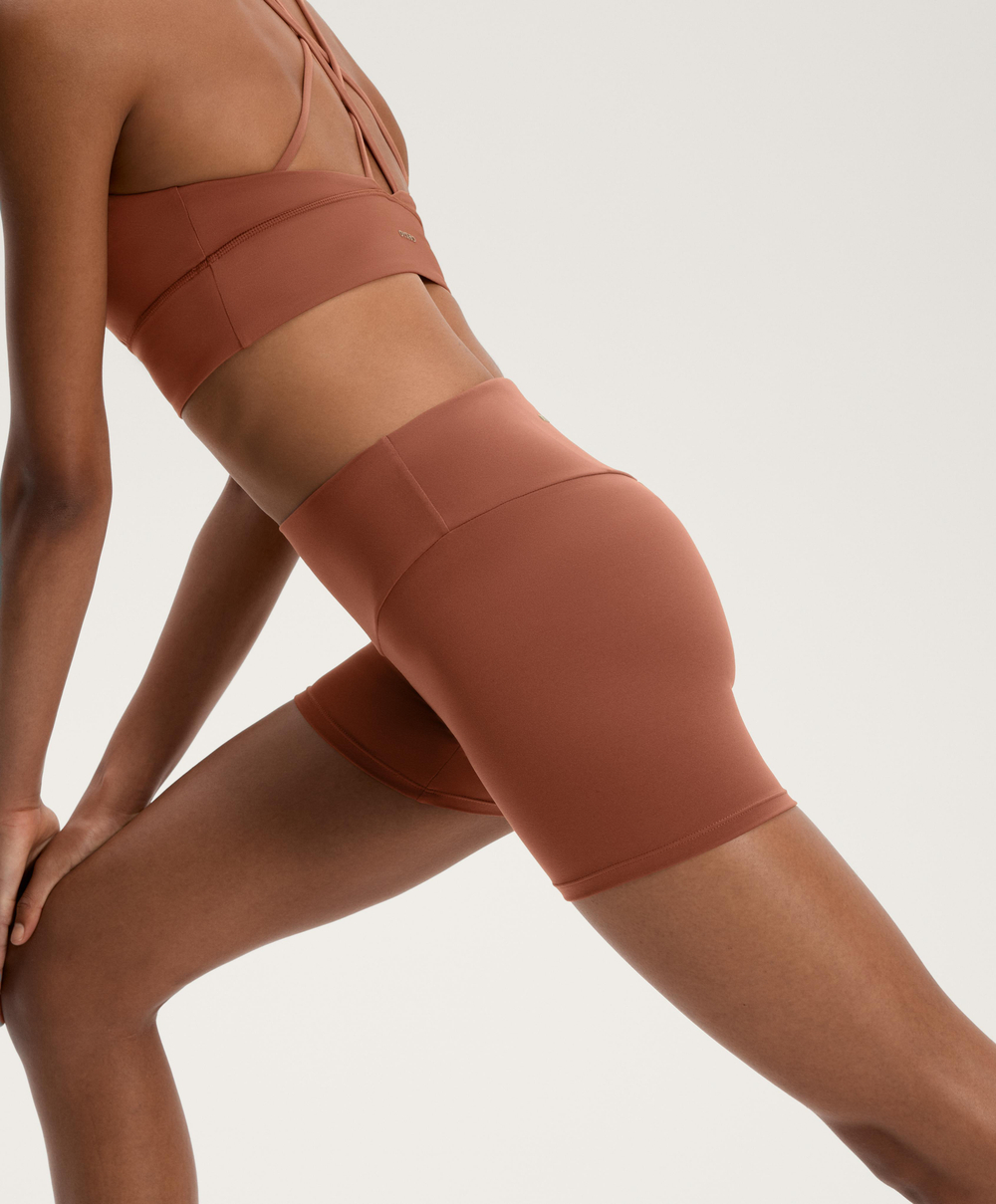 OYSHO Облегающие шорты Comfortlux с высокой посадкой длиной 10 см, терракотовый