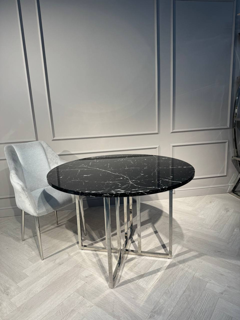 Стол обеденный Ist Casa Баррель, 110х110х75 см, черный мрамор