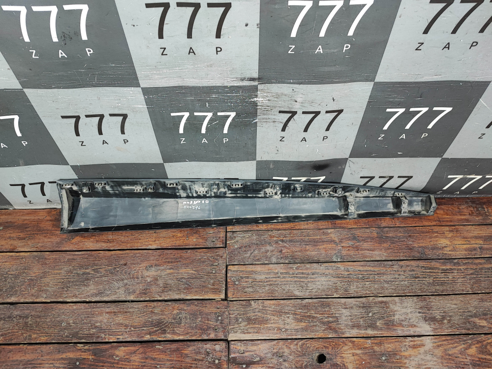 Накладка двери передней левой Nissan Murano 3 (Z52) 14-нв Б/У Оригинал 808715BF0A