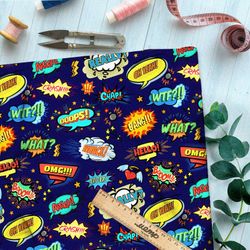 Ткань дюспо мелкие звуки из комиксов на тёмно-синем фоне