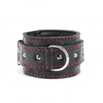 Черные наручники из натуральной кожи с контрастной строчкой (Цвет: черный)