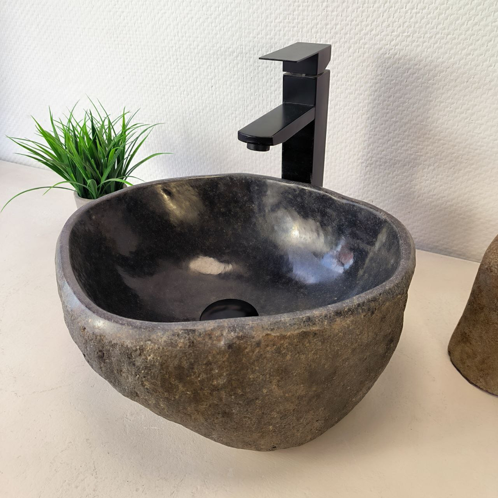 Раковина из речного камня RS-66031 37х33х15 из натурального камня