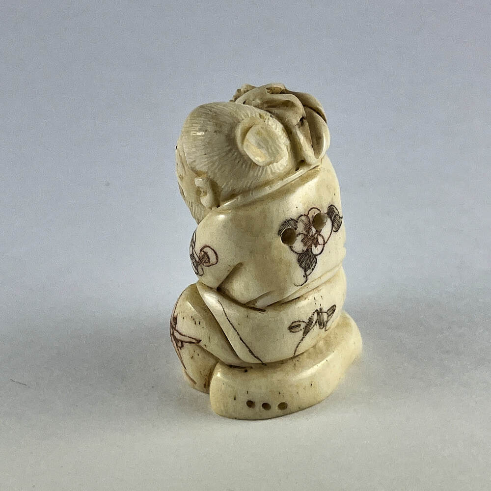 Статуэтка нэцкэ Монах с мешком риса