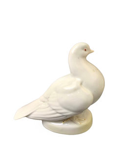 Фарфоровая статуэтка "Голубь" Гжель