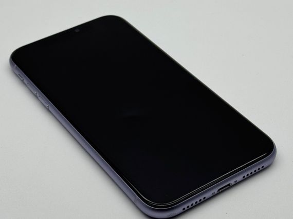 iPhone 11 64gb Purple