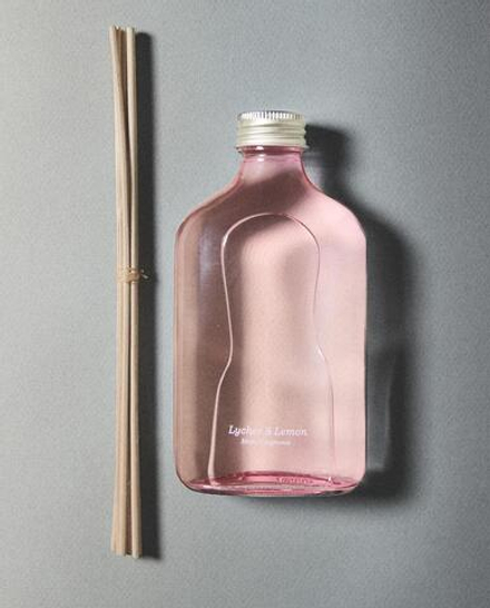 Zara Home LYCHEE & LEMON REED DIFFUSERS — ароматический диффузор с тростниковыми палочками, Личи и Лимон, 200 мл