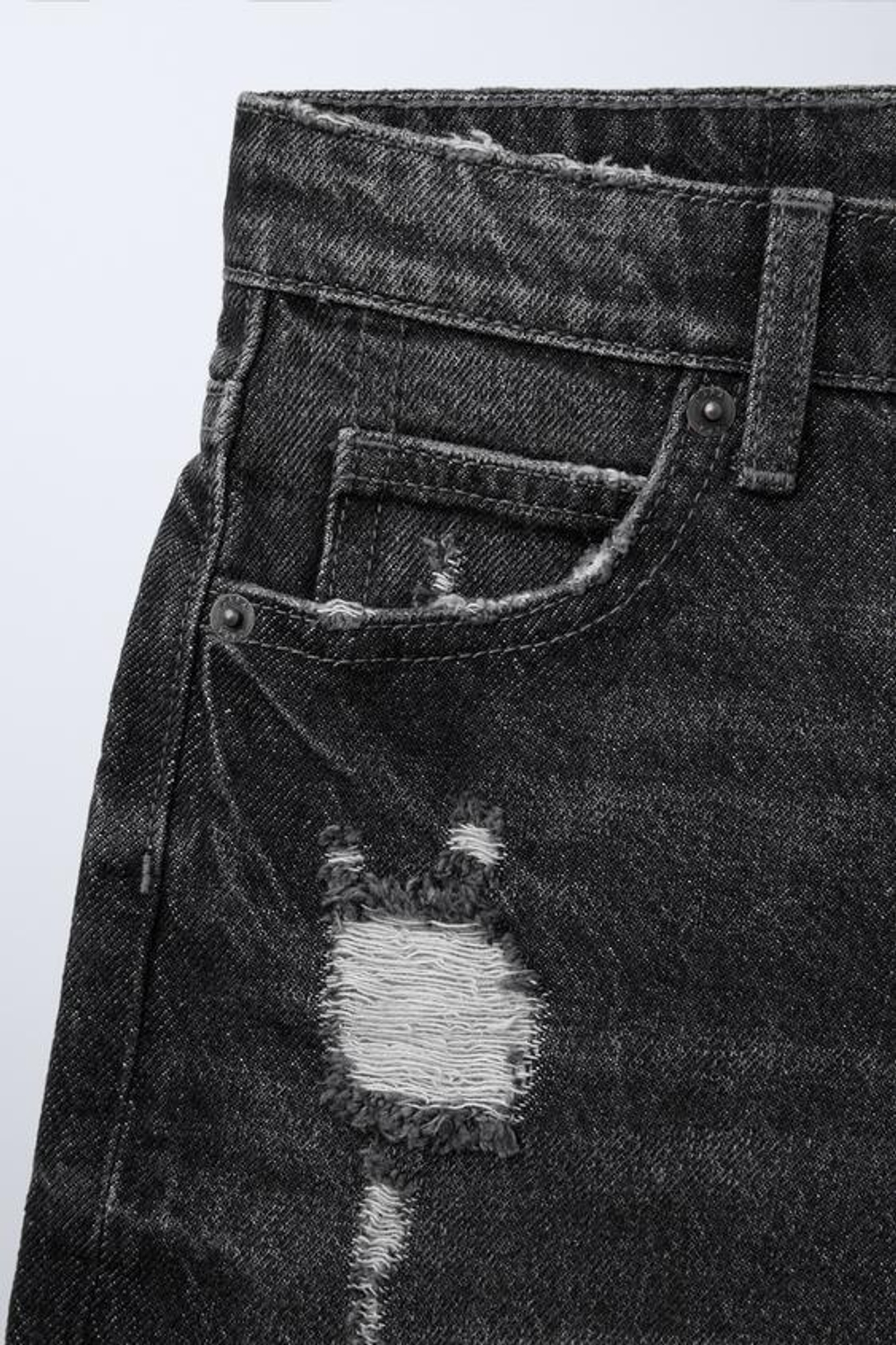 ZARA ДЛИННЫЕ ДЖИНСОВЫЕ ШОРТЫ СВОБОДНОГО КРОЯ, АНТРАЦИТОВО-СЕРЫЙ