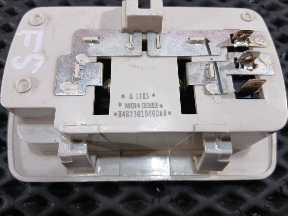 Плафон внутреннего освещения