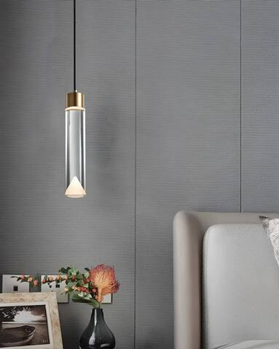Подвесной светильник в минималистичном дизайне.