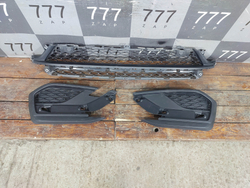 Решетка переднего бампера + накладки LADA Vesta 22-нв Б/У Оригинал 8450041598