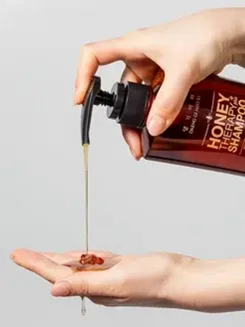 Daeng Gi Meo Ri Professional Honey Therapy Plus Shampoo шампунь с пчелиным маточным молочком