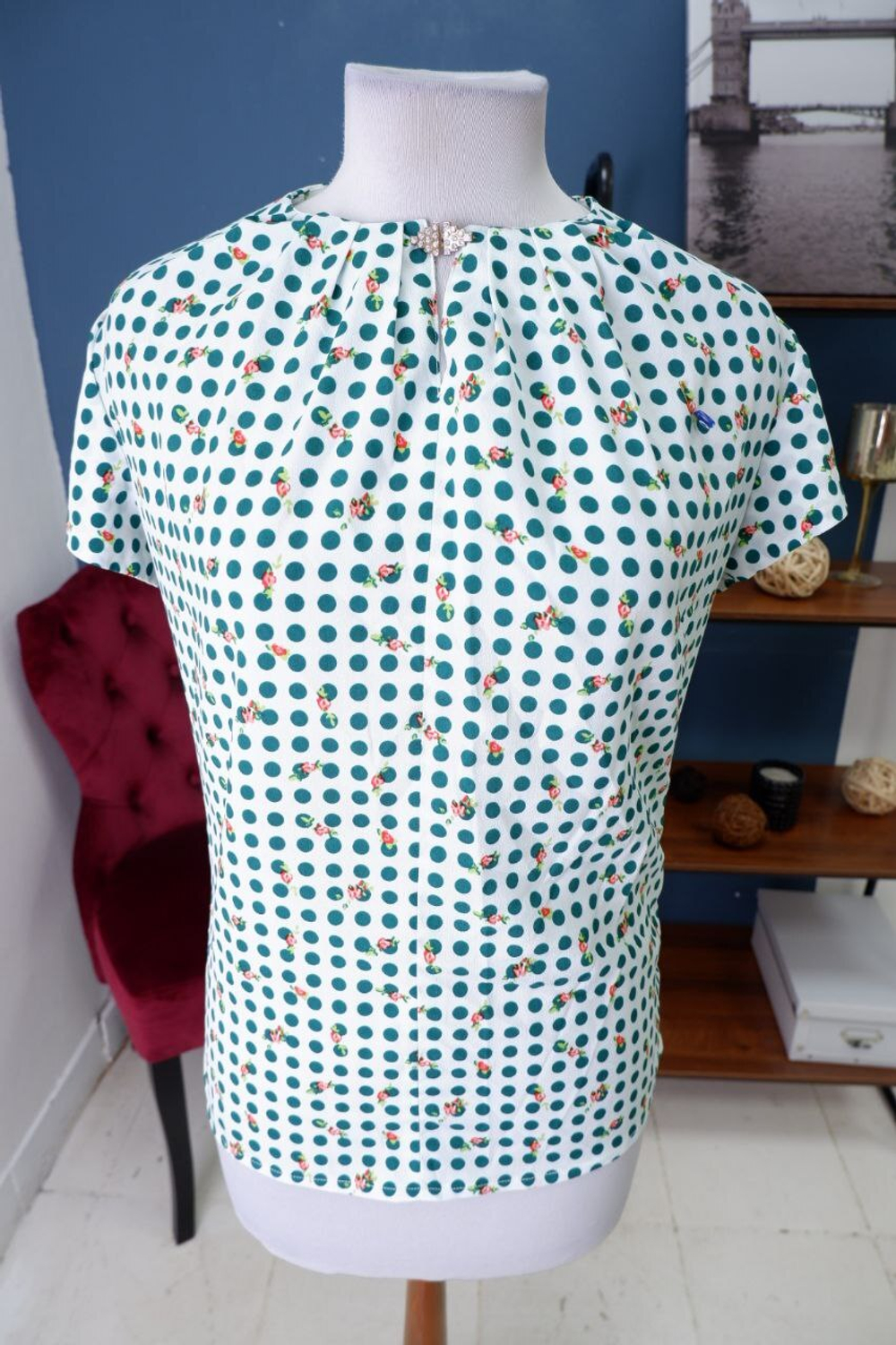 Блузка JRF с цветами 42 размер