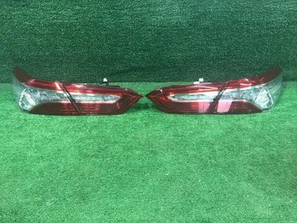 Фонарь Комплект Toyota Camry XV70 (2017-н.в.) LED