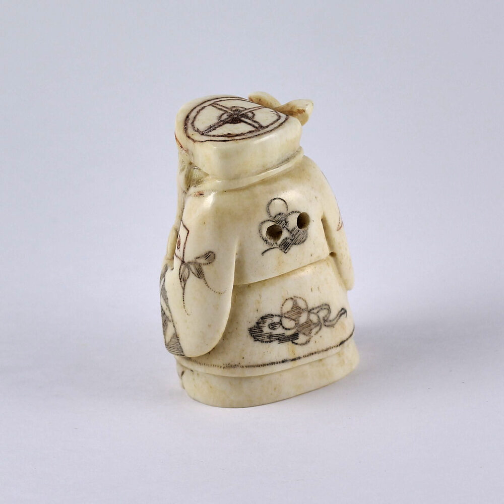 Нэцкэ Дзюродзин с посохом и кисетом