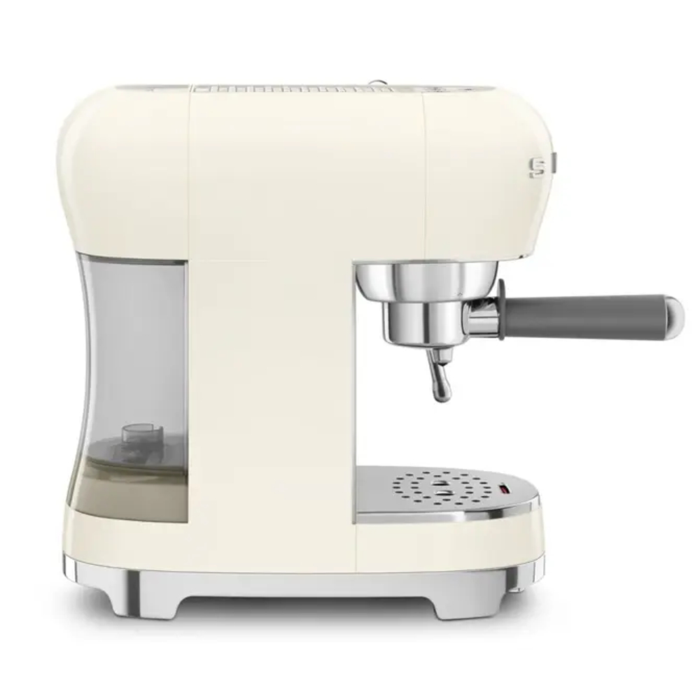 Кофемашина Smeg ECF02CREU