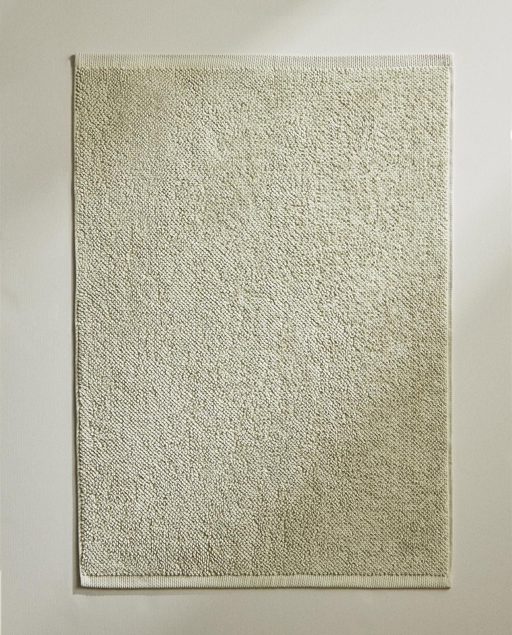 Zara Home - Гладкий нескользящий коврик для ванной, зеленый, 50x70 см