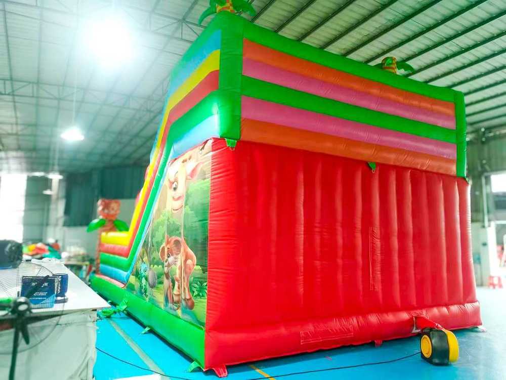 Коммерческий надувной батут «Слоник со скалодромом» 9x6x6