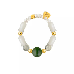 кольцо с нефритом