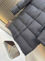 Пуховик Moncler