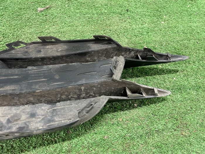 Решетка переднего бампера левая Mercedes A W177 (2018-2022) AMG