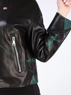 Кожаная куртка демисезонная с капюшоном