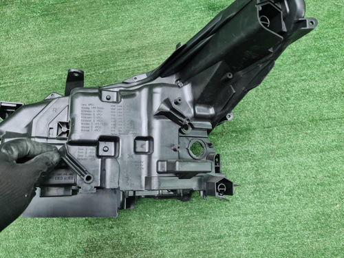 Корпус фары правый Lexus LX 3 (2015-2023) Full LED