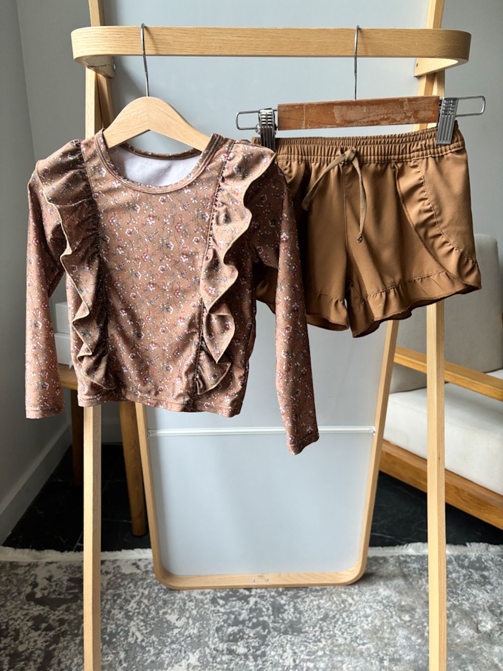 Костюм с шортами, 92